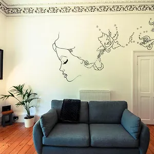 House On The Hill Apartment