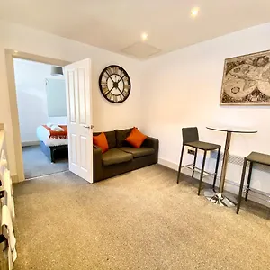 winter-gardens-service-apartments.hotelsin-chester.com/