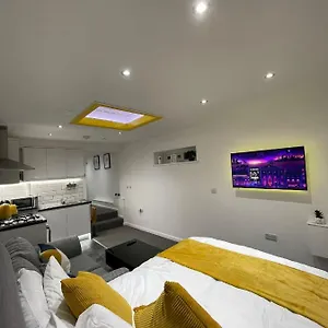 balco-sherwood-studio.hotelsin-nottingham.com/